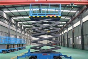 為什么在多雨的夏季，液壓驅動的升降平臺會比電動驅動的更具優勢？