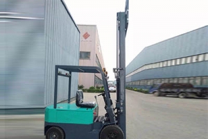 電動(dòng)叉車電池如何安全使用？