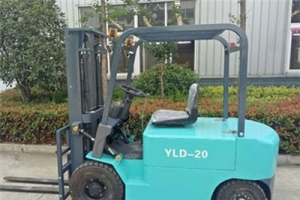 倉儲叉車廠家表示電動叉車為什么比內燃叉車貴？