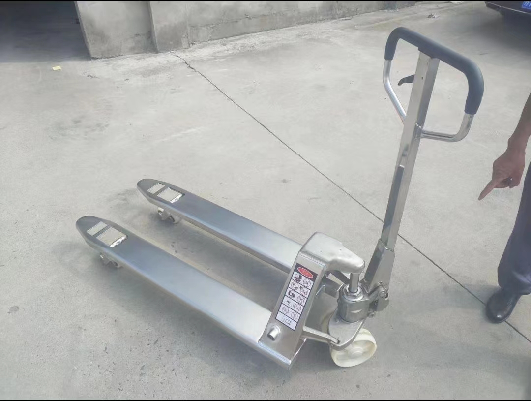 手動叉車