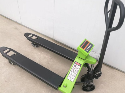 泰興新牛盾叉車(chē)產(chǎn)品介紹：1-2噸電子秤搬運(yùn)車(chē)