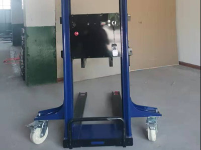 自行走登高車