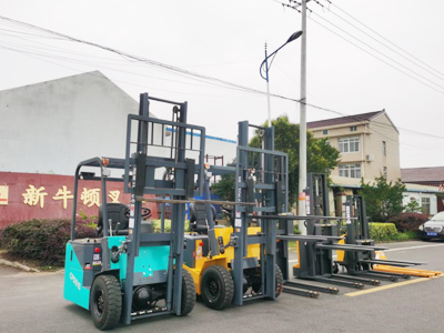 電動叉車