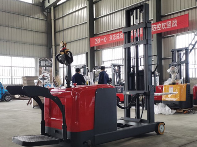 新牛盾平衡重堆高車
