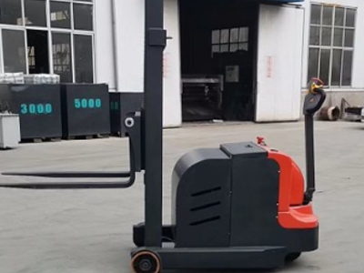 無(wú)支腿堆高車