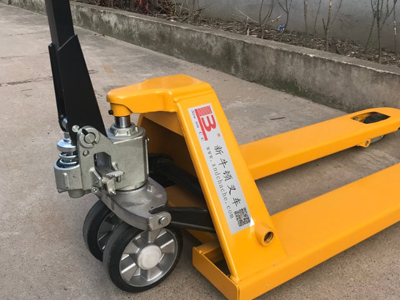 搬運車油缸